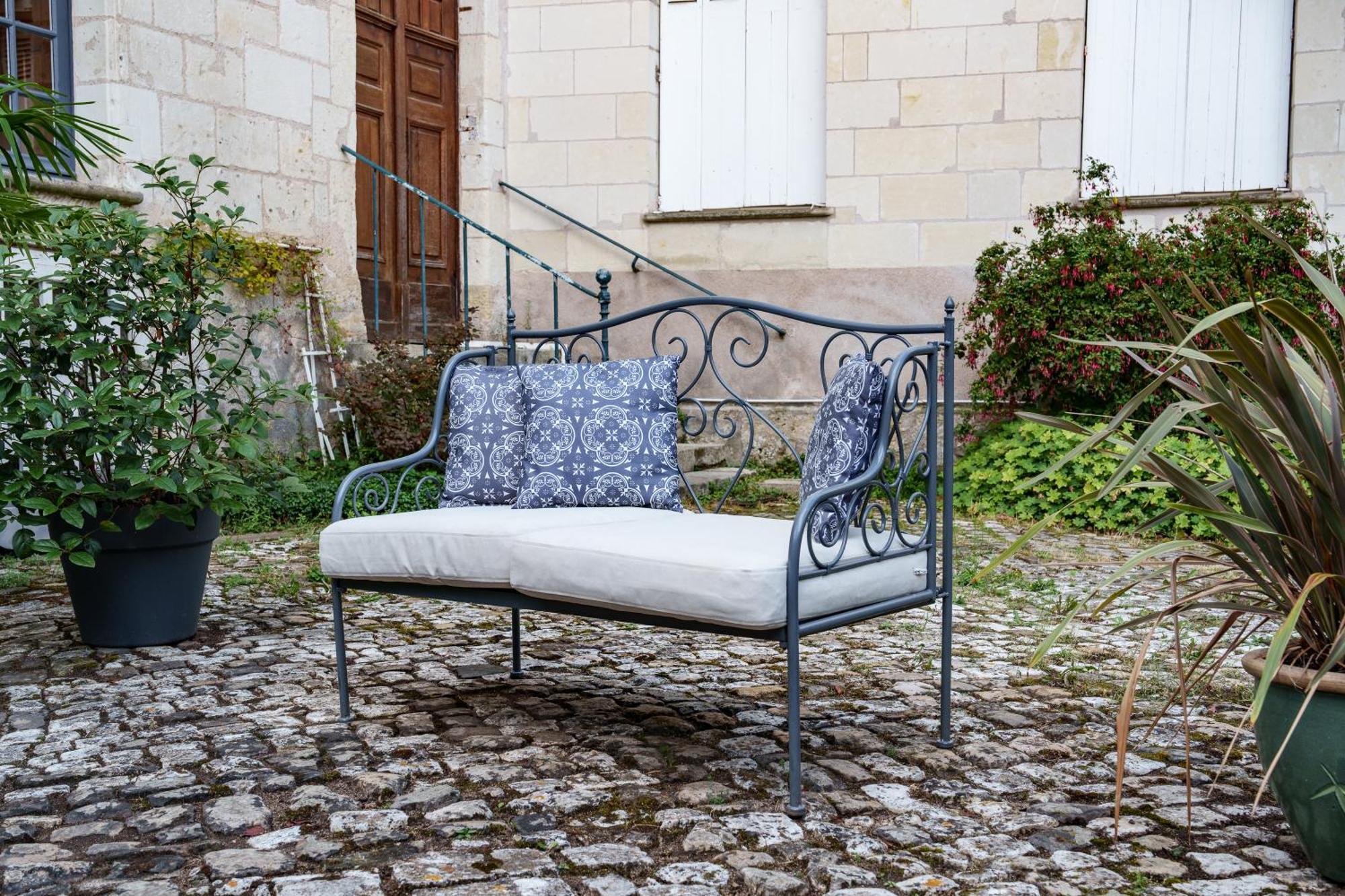 Appartement Raffine Vue Cathedrale, Jardin, Wifi Tours Exterior photo